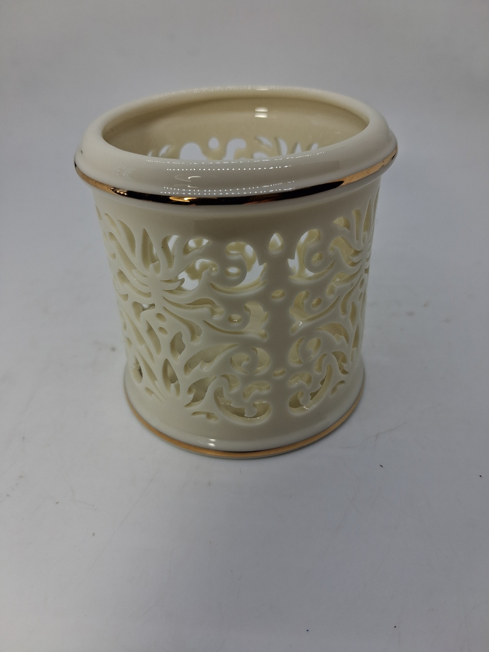Vintage Lenox Illuminations Cutout Tealight Candle Holder 24K Gold Trim